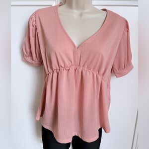 Francesca’s Go Fashion Top. Size Small. Color Dusky Rose/Pink